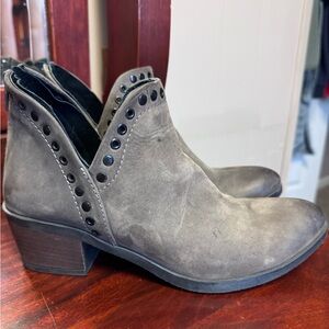 Bueno Women's Cora Ankle Boots